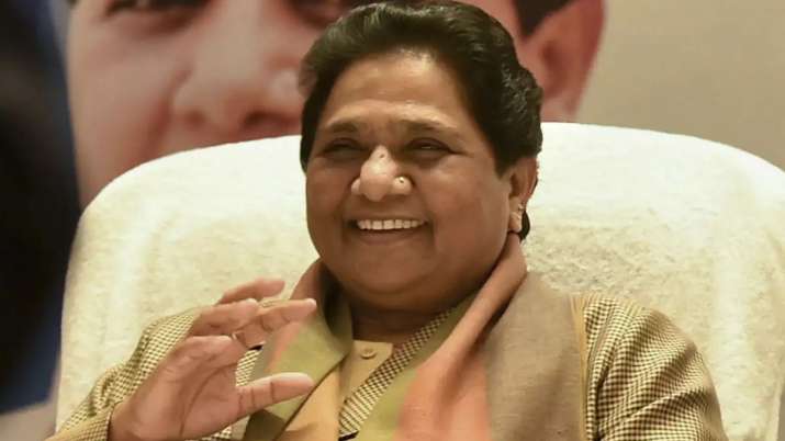 मायावती का जन्मदिन आज, 'जनकल्याणकारी दिवस' के रूप में मना रहे बसपा कार्यकर्ता मायावती का जन्मदिन आज, 'जनकल्याणकारी दिवस' के रूप में मना रहे बसपा कार्यकर्ता- India TV