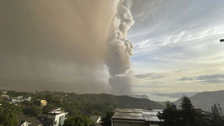 Philippines, Philippine volcano, Philippines volcano, Philippines volcano flights suspended Philippines, Philippine volcano, Philippines volcano, Philippines volcano flights suspended- India TV