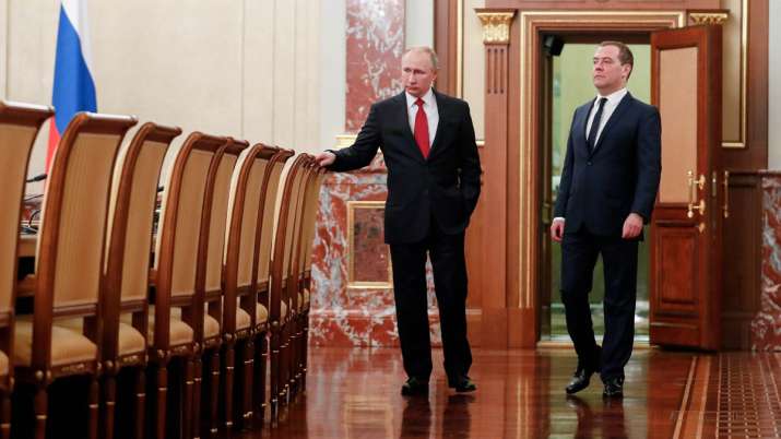Russian President Vladimir Putin (Right) and Russian... Russian President Vladimir Putin (Right) and Russian...- India TV