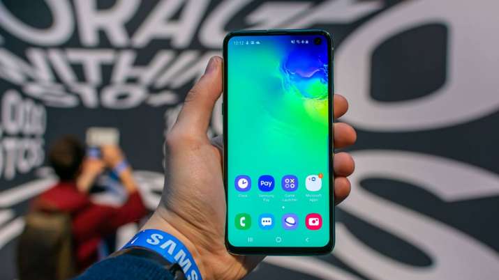 Samsung to launch new Galaxy smartphones on Feb 11 Samsung to launch new Galaxy smartphones on Feb 11- India TV Paisa