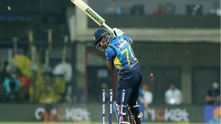 Sri Lankan coach, Mickey Arthur, Isuru Udana Sri Lankan coach, Mickey Arthur, Isuru Udana- India TV