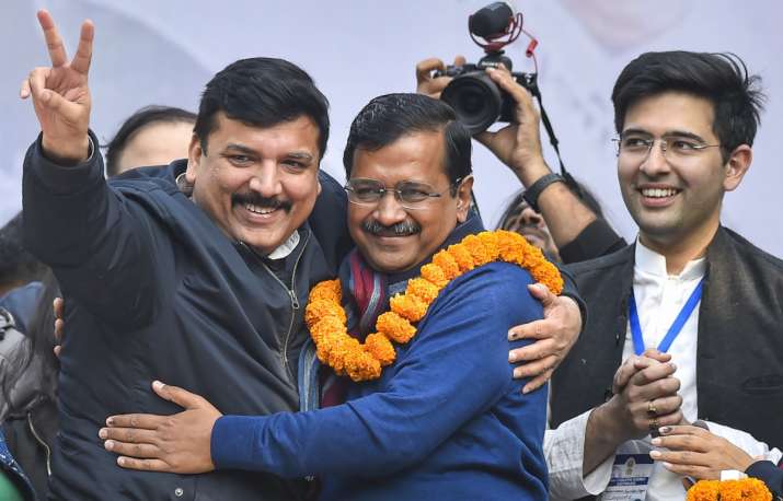 आप के अंदरूनी सूत्रों, आलोचकों दोनों ने माना, मुफ्त योजनाओं ने दिलाई पार्टी को जीत आप के अंदरूनी सूत्रों, आलोचकों दोनों ने माना, मुफ्त योजनाओं ने दिलाई पार्टी को जीत- India TV
