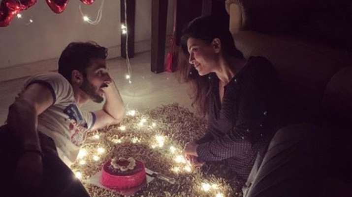 sushmita sen valentine day celebration sushmita sen valentine day celebration- India TV