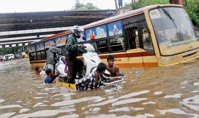 #chennairain: बारिश के कहर से 85... #chennairain: बारिश के कहर से 85...- India TV