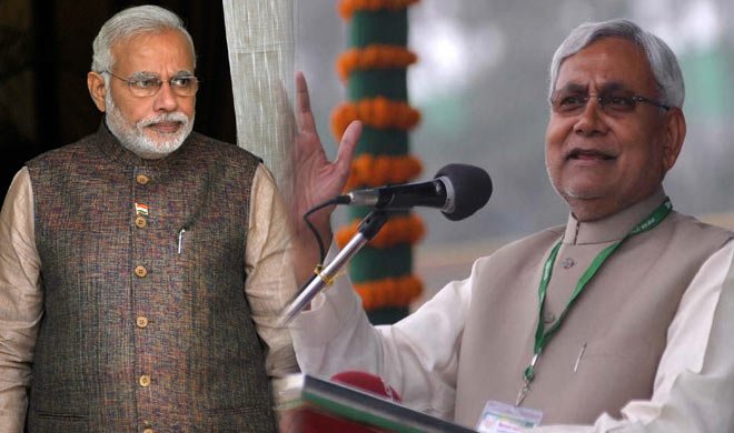 नीतीश का PM मोदी को शपथ... नीतीश का PM मोदी को शपथ...- India TV