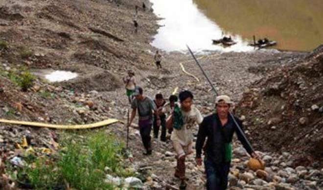 म्यांमार: भूस्खलन में... म्यांमार: भूस्खलन में...- Khabar IndiaTV